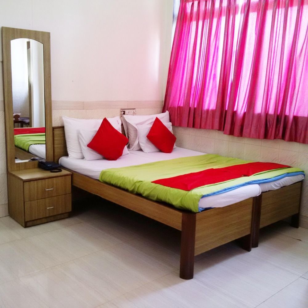 Hotel Al Madina Palace Mumbai  Buitenkant foto