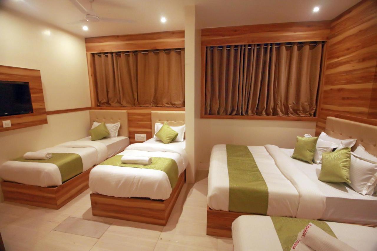 Hotel Al Madina Palace Mumbai  Buitenkant foto